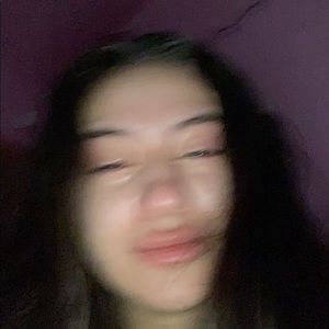 Meet your Posher, Lia